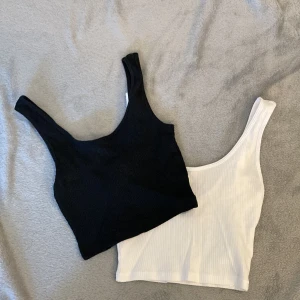 Svart & vitt linne - Säljer båda tillsammans 