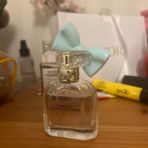 Perfect Marc Jacobs - 30ml, Använd typ 3 gånger. Super fresh doft.
