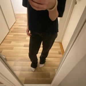 lågmidjade jeans - jätte fina jeans från lager 157 i modellen icon (raka ben, låg midja) 💘 passar någon som är runt 165 🙏🏽 inga defekter