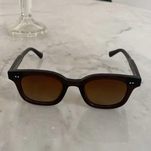 Chimi 02 brown - Måttligt använda, utan låda