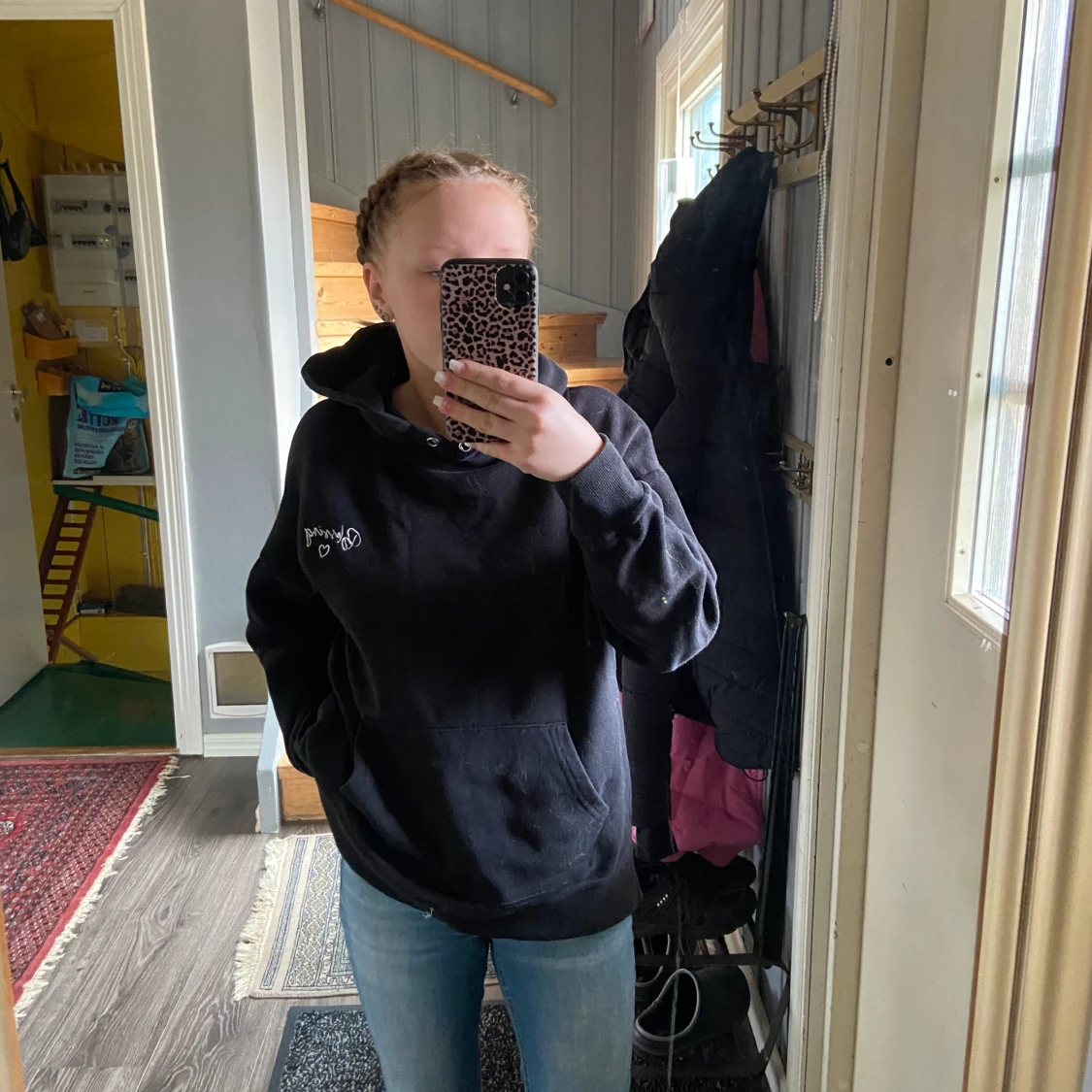 Svart luvtröja - 90