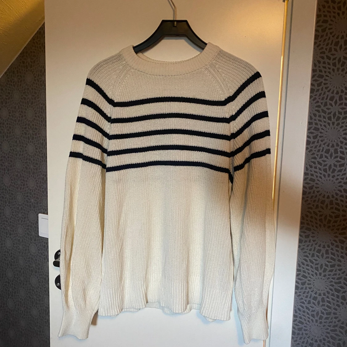 Stickad tröja från Lindex