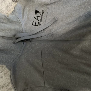 EA7 kofta - EA7 kofta i bra skick, storlek S