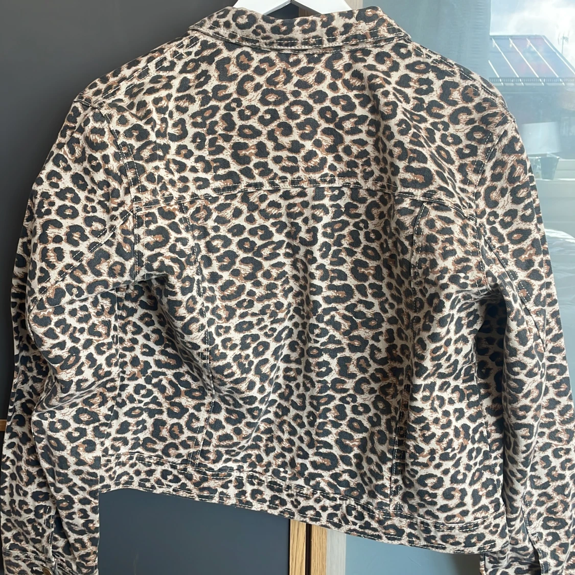 Finaste leopard jackan  - 91