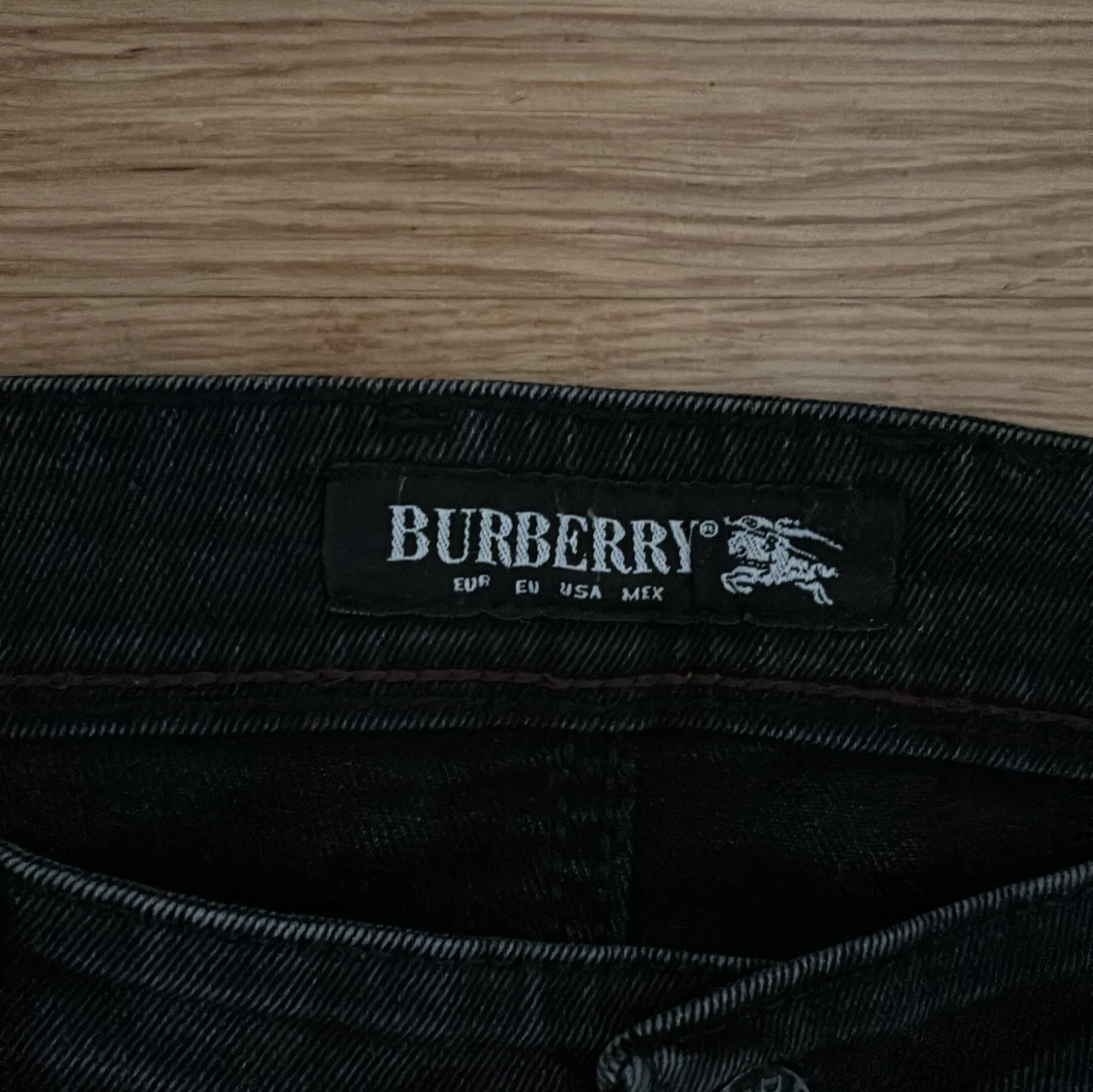 Burberry jeans - 90