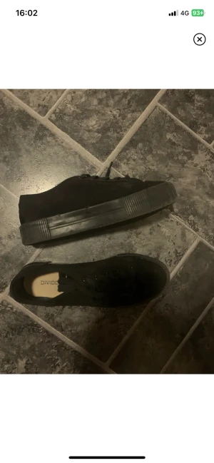 Hm skor nya  - Använda en gång 