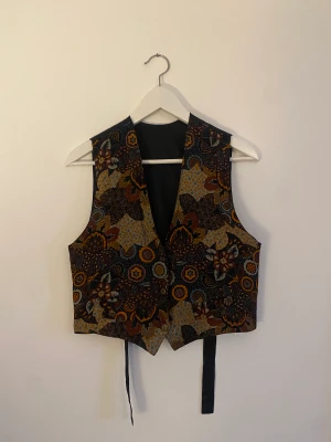 Väst med mönster - Fin mönstrad kostymväst 