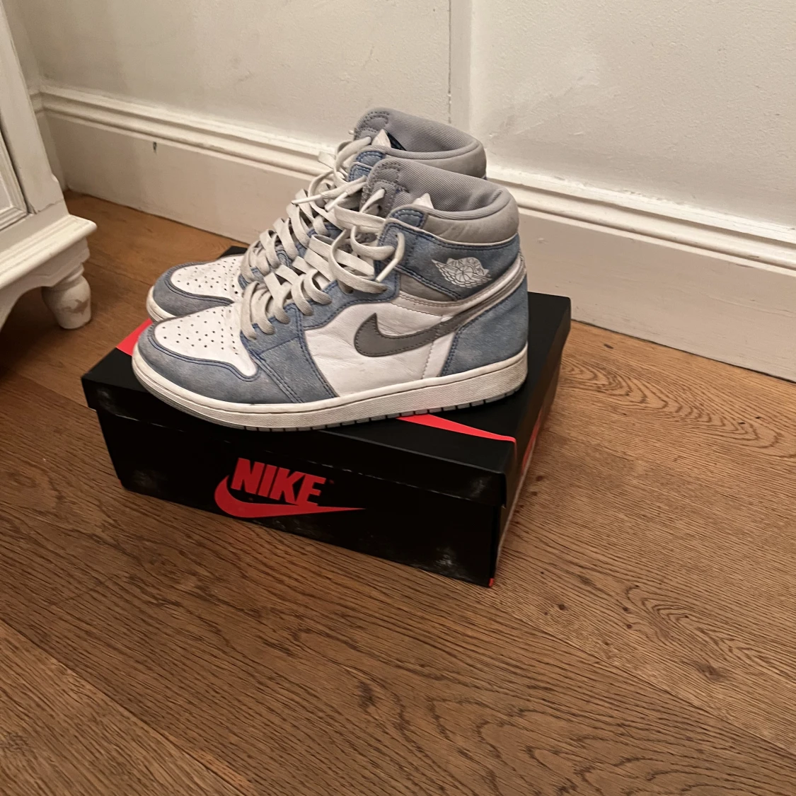 Jordan 1 hyper royal