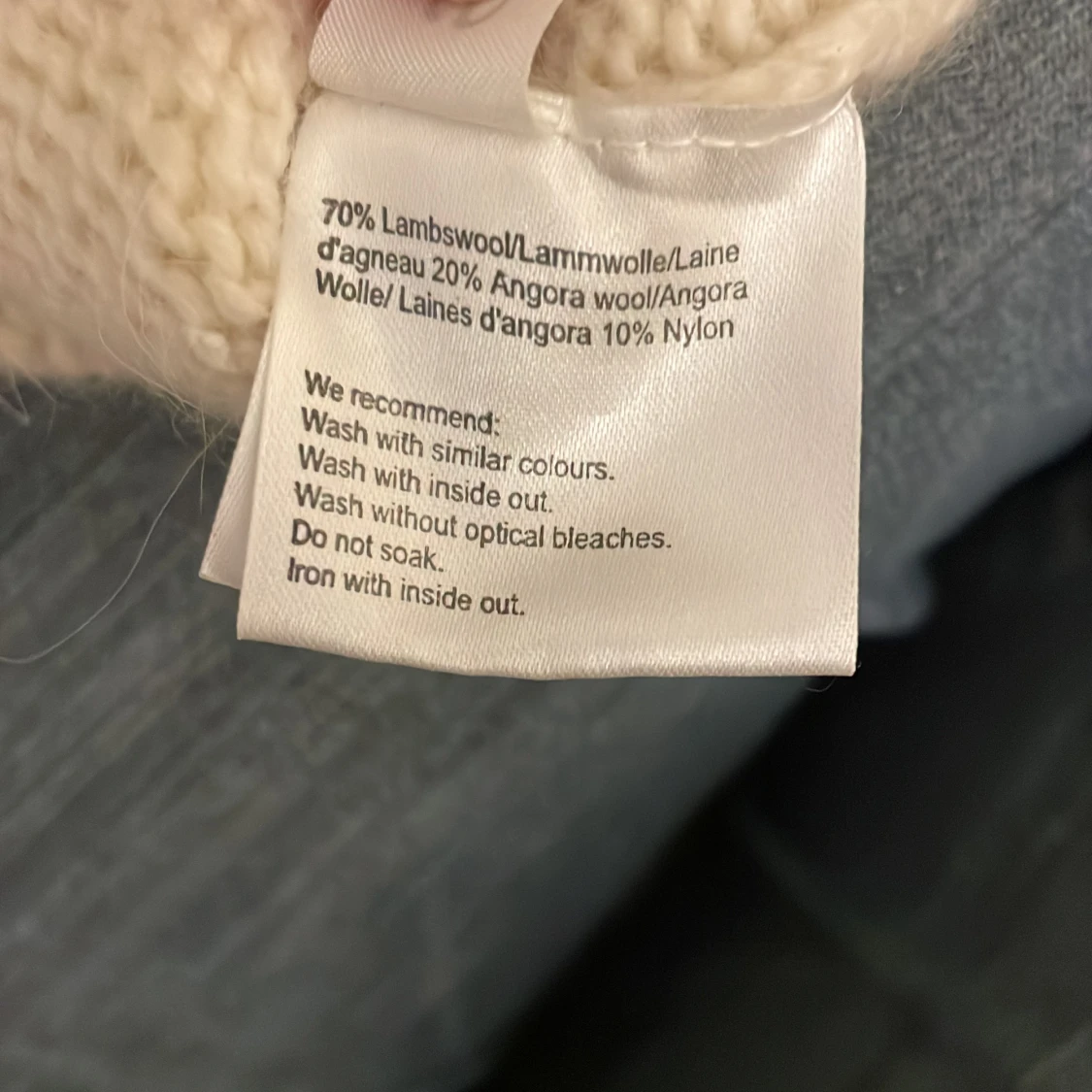 Snygg stickad polotröja från sand! - 90