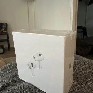 Bästa erbjudandet ;) - Nya air pods pro gen 2 Oöppnade Finns många i lager
