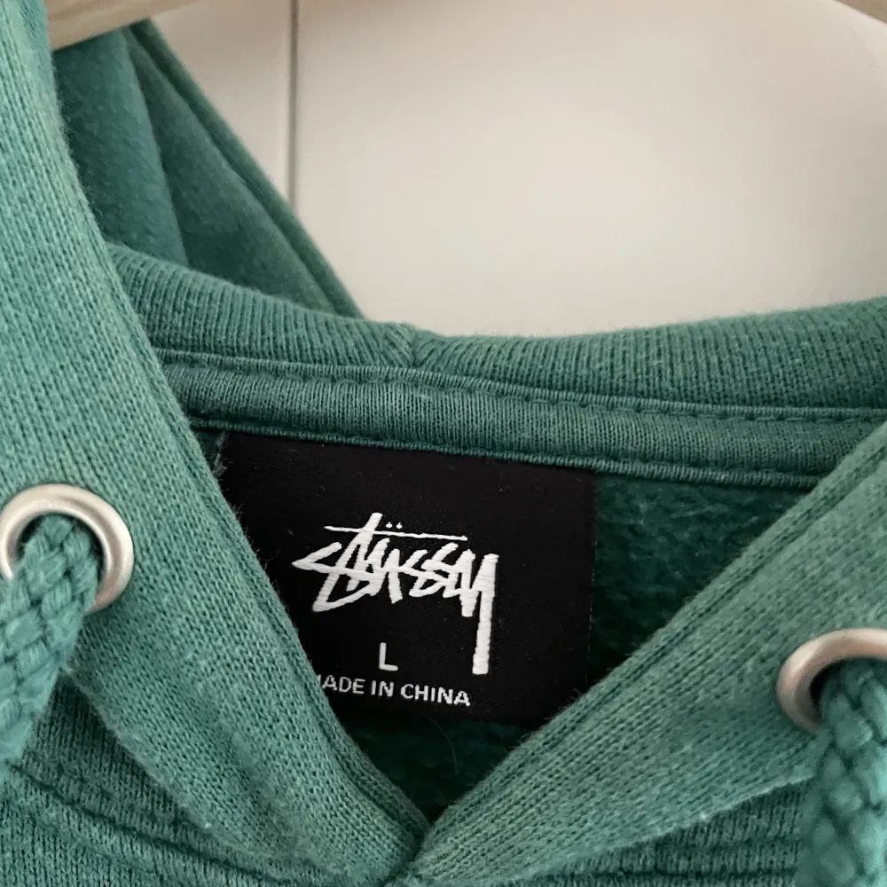 Stussy hoodie. Bra skick. . Hoodies.