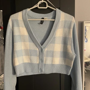 Något flis aktigt tyg kan heta Akryl - Nästan inte använd