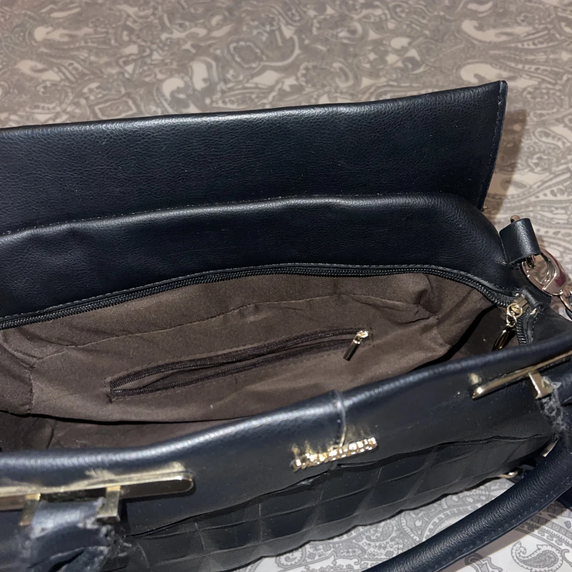 Svart fin väska  - 91
