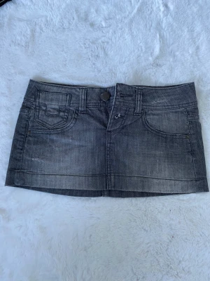 Jeanskjol - Kort jeanskjol 