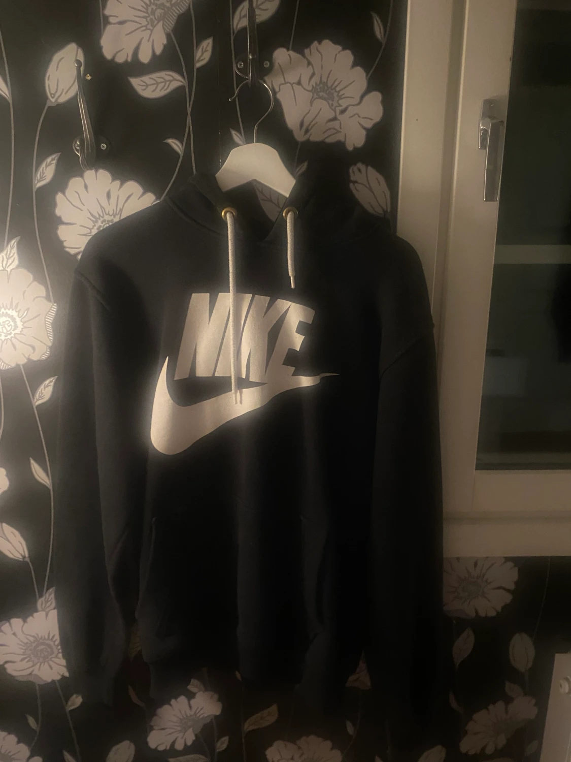 Svart Nike hoodie