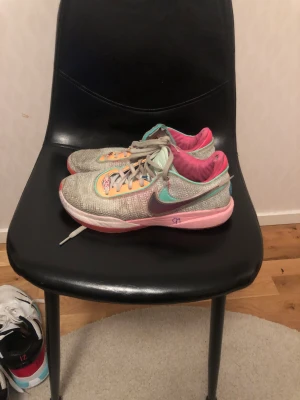 Lebron 20  - Funkar som nya kan tvättas 