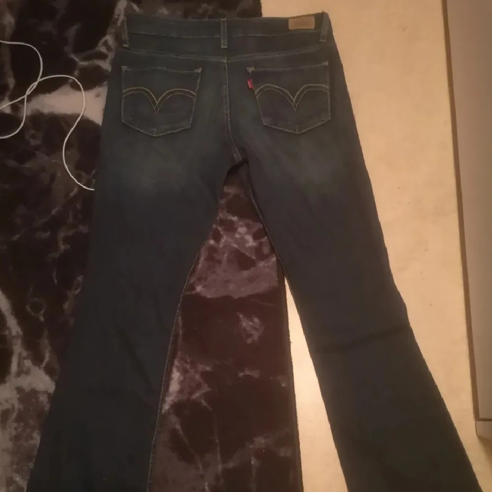 Snygga levis jeans i modellen 
