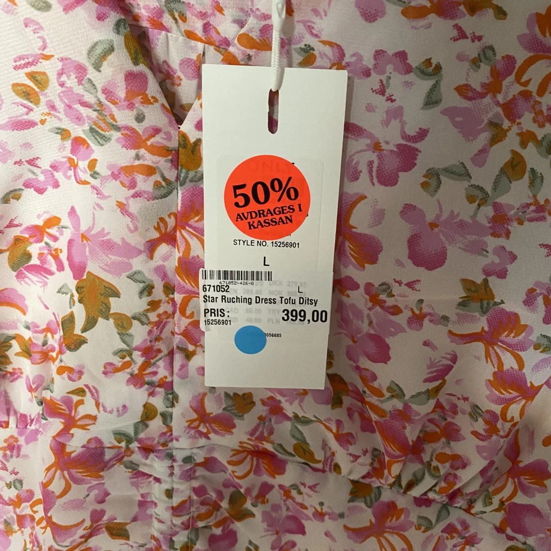 Blommig klänning  - 90