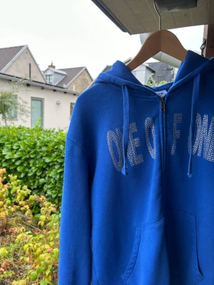 One of one - One Of One Hoodie  Storlek: Medium Skick: 9/10   Pris kan diskuteras vid en snabb affär  Skicka ett meddelande för mer info!!