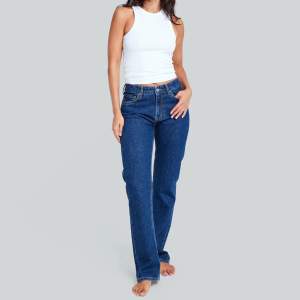 Low straight 570 jeans från bikbok, inga defekter, nypris 699kr💘 priset kan diskuteras!