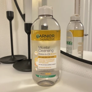 Garnier sminkborttagning - En micellar cleansing all in one som tar bort vattenfast mascara och rengör huden. 🫧