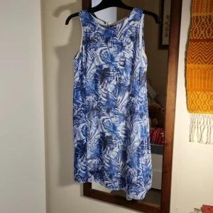 Kort klänning  - Somrig kort klänning.