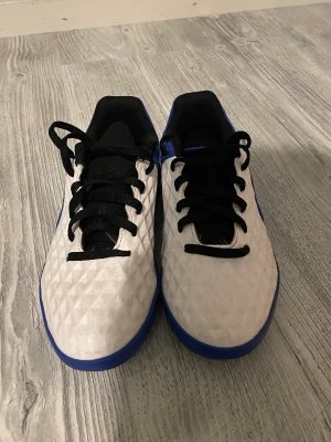 Nike inne fotboll skor - Andvända 4-5 gånger bra kvalite 