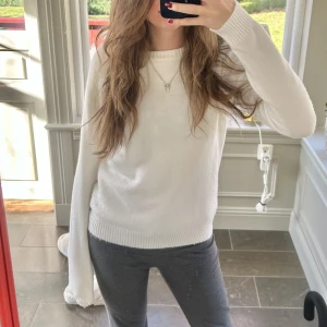 Stickad tröja  - Så fin, aldrig använd! Xs, men passar även S och M❣️