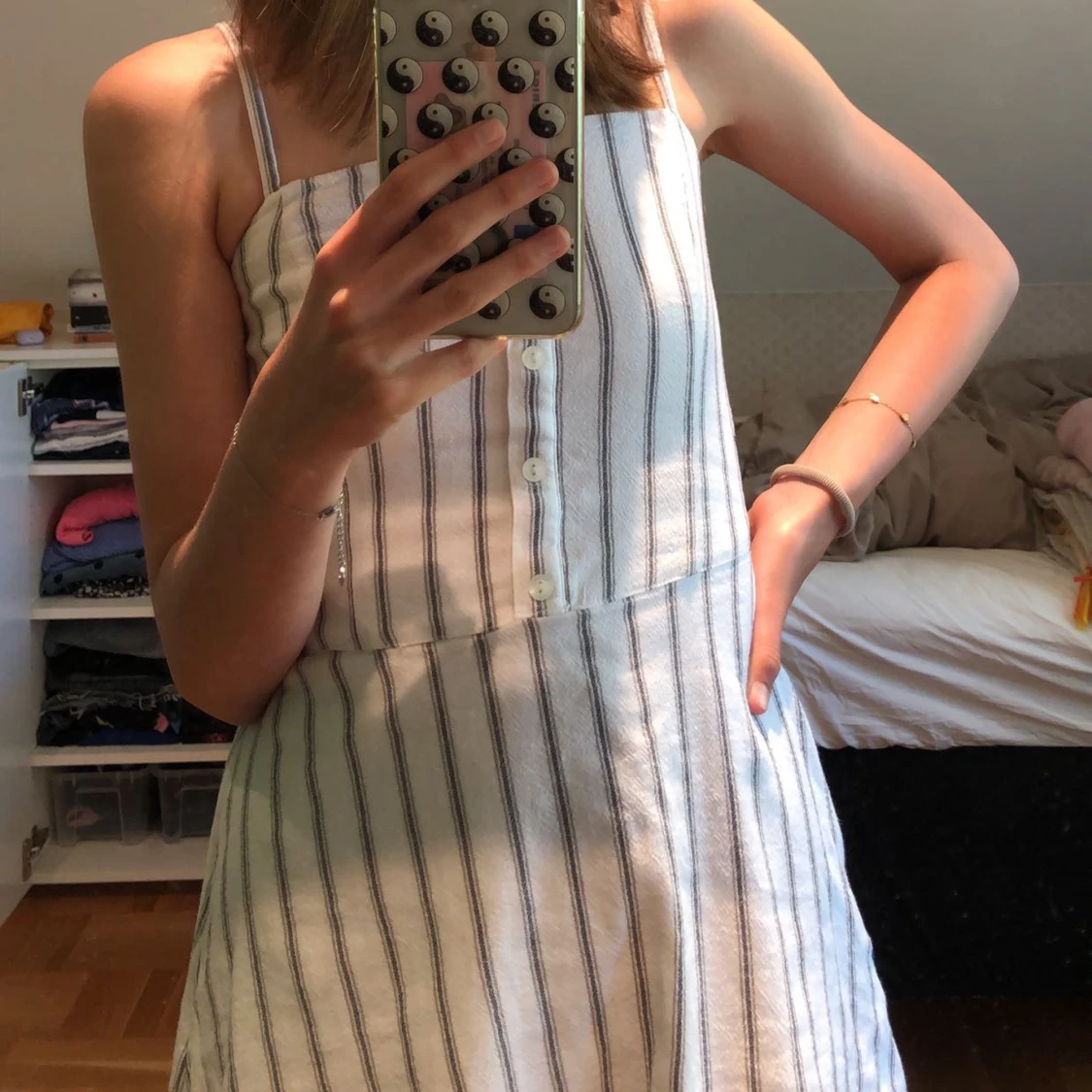 Vit randig klänning - 90