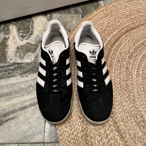 Adidas Gazelle storlek 38 - Adidas Gazelle storlek 38