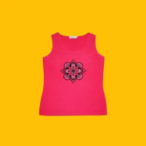 Number One av KappAhl Hot Pink Tank  - Number One från Kappahl Hot Pink Tank är en levande och iögonfallande pjäs som lägger till en djärv färgton till vilken outfit som helst. Denna ärmlösa camisole är designad med en smickrande slim fit, som framhäver din figur på alla de rätta sätten.