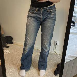 Herrmodell Levis jeans  Passar storlek 38