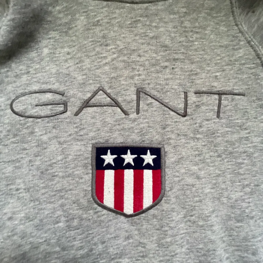 Gant hoodie i storlek S. Skulle även passa XS. Som ny, mjukt material och bra kvalitet. ❤️. Hoodies.