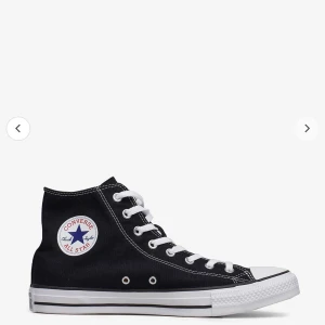 Converse - Ett par converse o okej skick