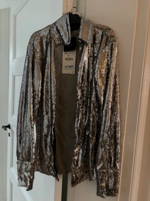 Skjorta - Aldrig använd! 