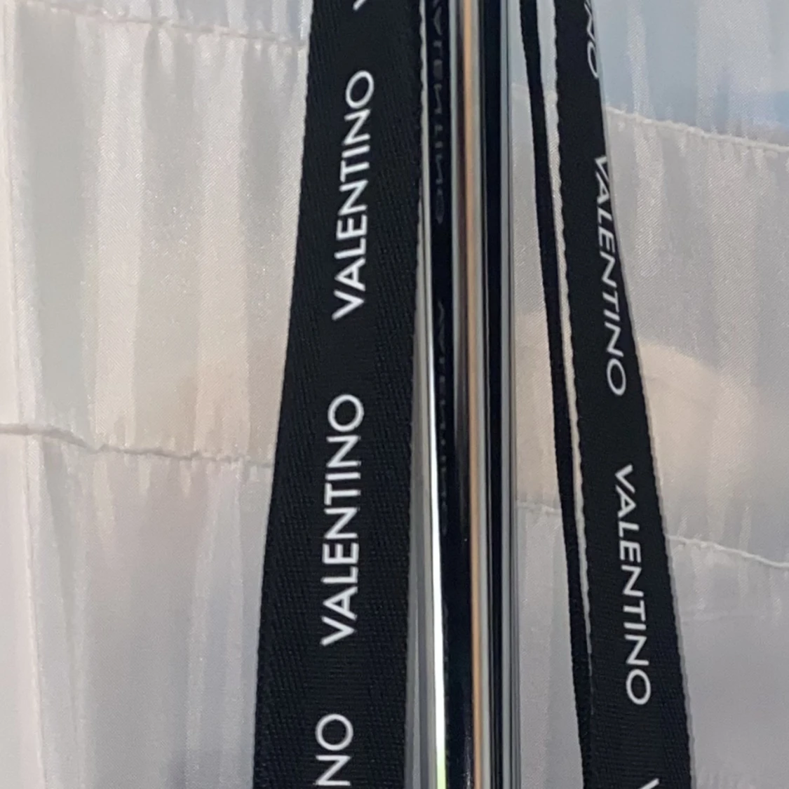 Valentino Axelremsväska - 91