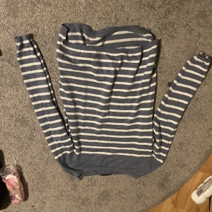 Randig tröja - Jätte skön och fin💕