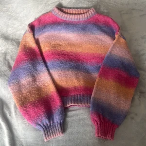 Stickad tröja😍 - Superfin stickad tröja från BikBok i fint skick😍