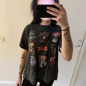 AC/DC tshirt - oversize xs, fint skick