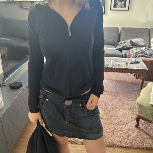 Tygkofta - Säljer as najs kashmir liknade kofta