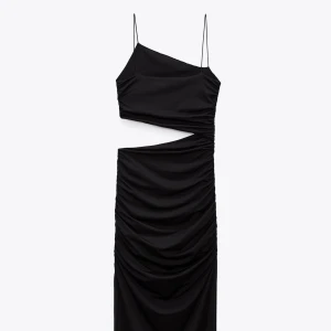 Svart klänning  - Använd 1 gång 