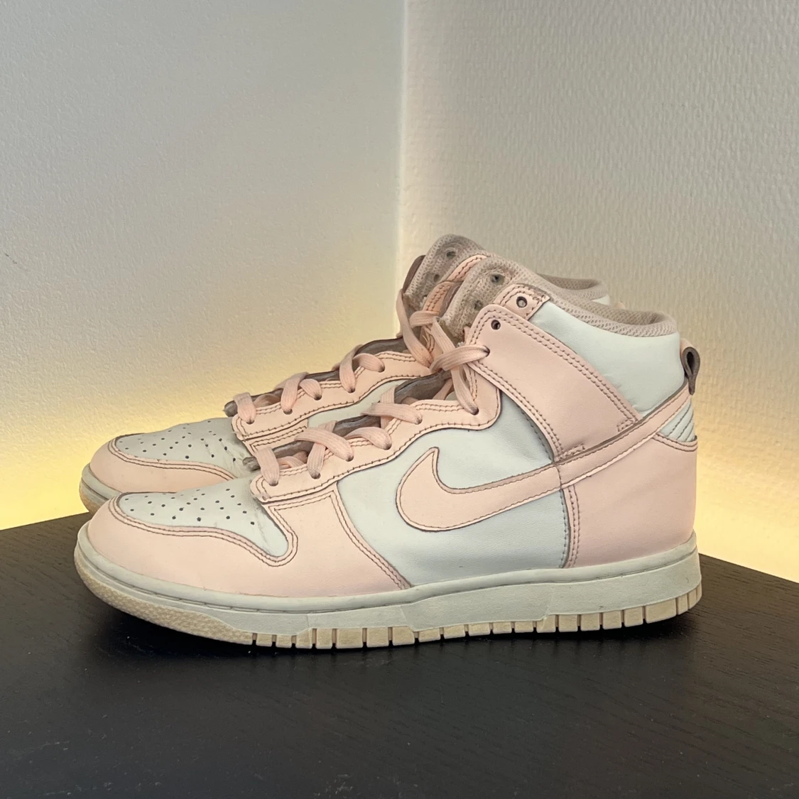 Nike Dunk High Crimson Tint