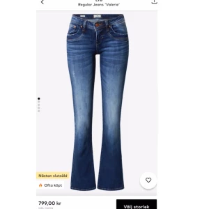 LTB ”valarie”, helt slutsålda - Säljer LTB jeans ”valarie” som är slutsålda överallt! Säljes pga förstor storlek, använda fåtal gånger. Köpta på aboutyou för 799, storlek W27L36 så perfekta för dem som är långa/ gillar långa jeans🌸skriv privat för fler bilder, pris kan diskuteras