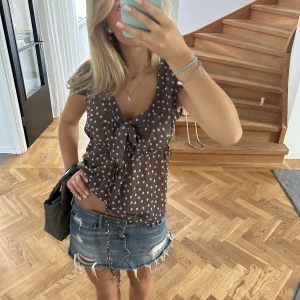 prickig blus💋 - sååå söt blus💞💞