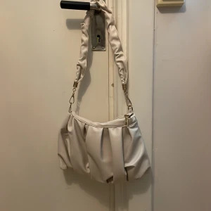 Väska - Väska från shein, använd en gång💗