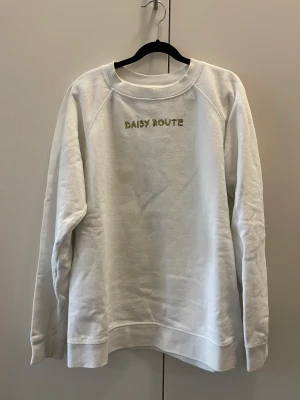 Ganni sweatshirt - Sweatshirt från Ganni i storlek small.