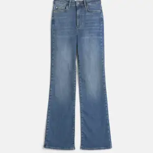 Jeans från Cubus helt oanvänd. Den är väldigt tajt för mig. Fick den som present. Storlek xs. 