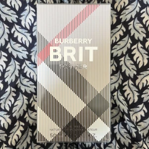 New!! Burberry parfume - New!! Äkta!! Burberry Britt for her. Eau de parfum 50ml Ny priss 975kr