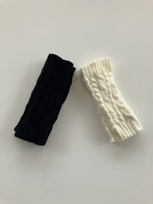 Fingerlösa Vantar - Stiliga Virkade Fingerlösa Vantar, Finns Både i Svart och Vit ❤️❤️❤️
