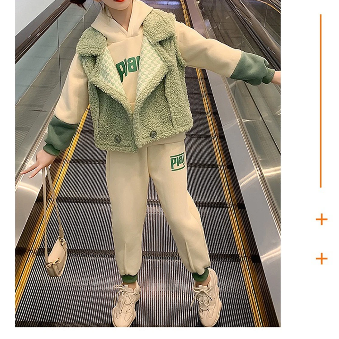 Girl's three-piece autumn and winter suit - 91